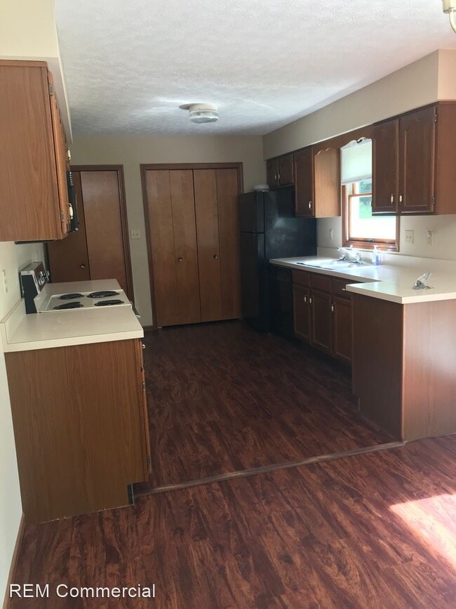 Building Photo - 2 br, 1 bath House - 485 S Kaser Drive