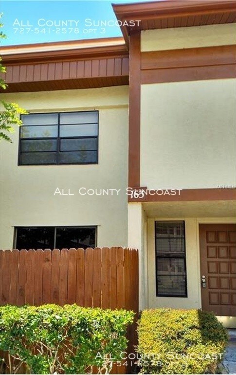 Foto principal - 9209 Seminole Blvd