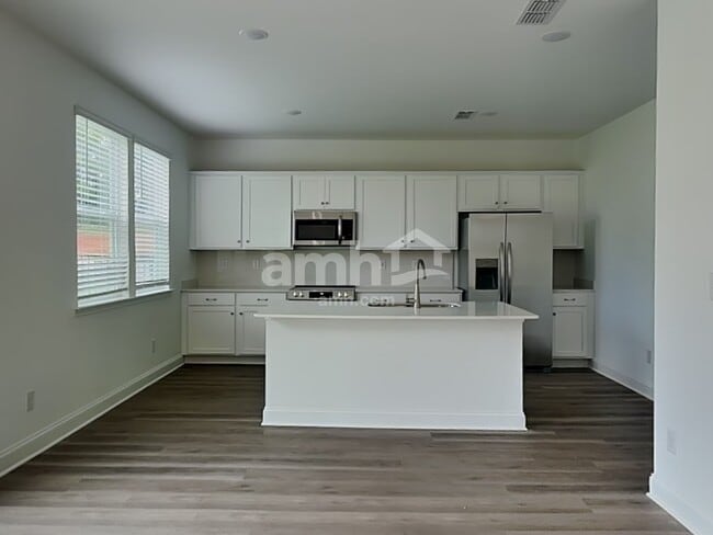 Building Photo - 1019 Bevington Dr