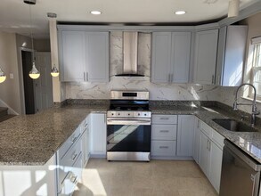 Building Photo - 512 Pimlico Way