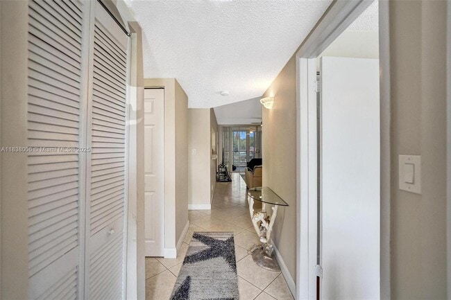 Building Photo - 1900 Sabal Palm Dr