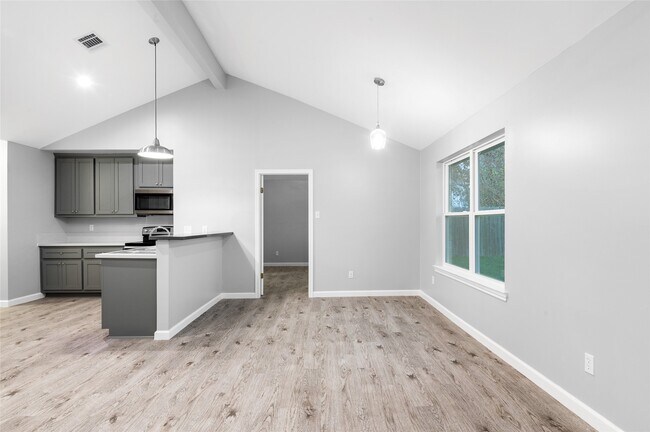 Foto del edificio - 10922 Village Trail Dr