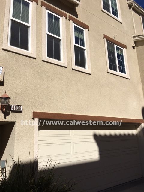 Building Photo - Rivermark 3 Bedroom 2.5 Bath Townhouse