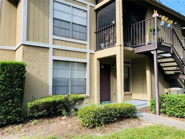 Foto del edificio - 14409 Hanging Moss Cir