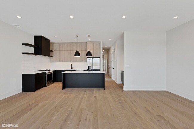 Foto del edificio - 4414 N Kedzie Ave