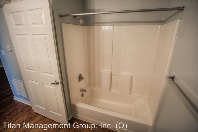 Building Photo - 1510 N 10th St