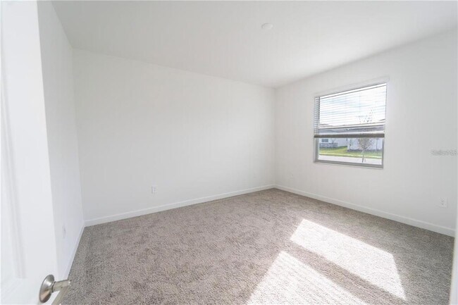 Foto del edificio - 4032 Redbridge Lp