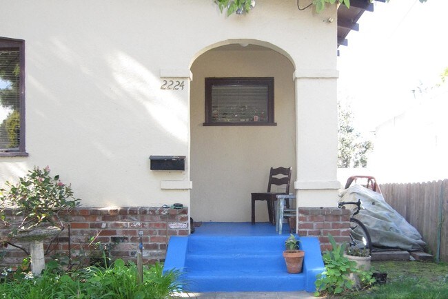 Building Photo - 2224 Jefferson Ave