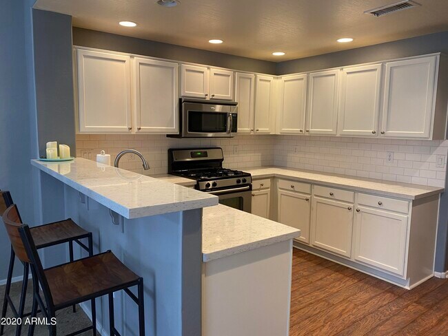 Foto del edificio - 19700 N 76th St