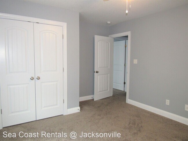 Building Photo - 4 br, 2 bath House - 200 Moonstone Ct