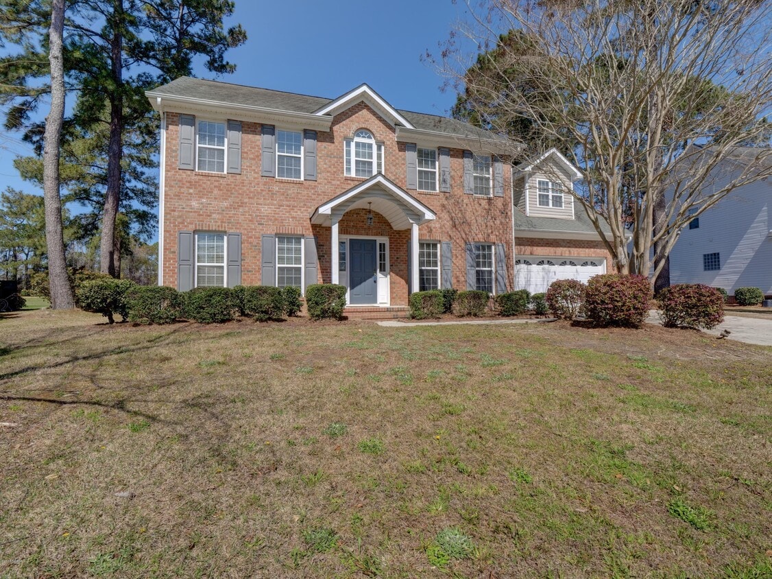 Primary Photo - 217 Windchime Dr