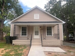 Building Photo - 1007 Ava St