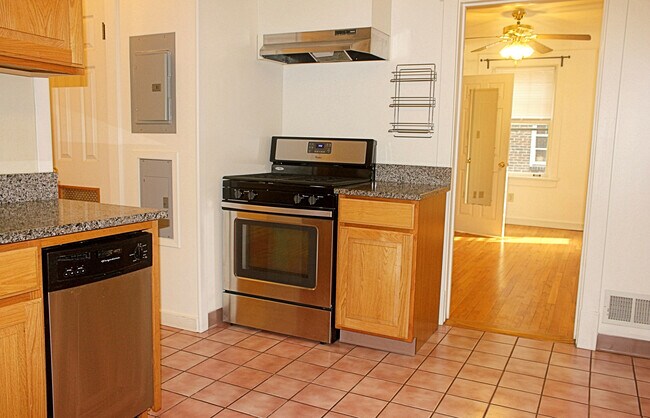 Foto del edificio - 5840 Alderson St