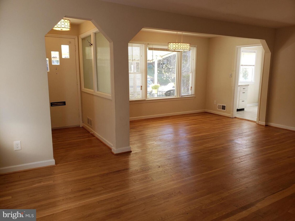 Foto principal - 72 Sheridan St NE