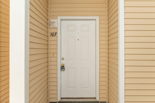 Building Photo - 1501 Partin Dr N