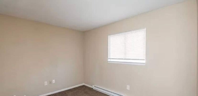 Foto principal - 313 Farnstead Dr