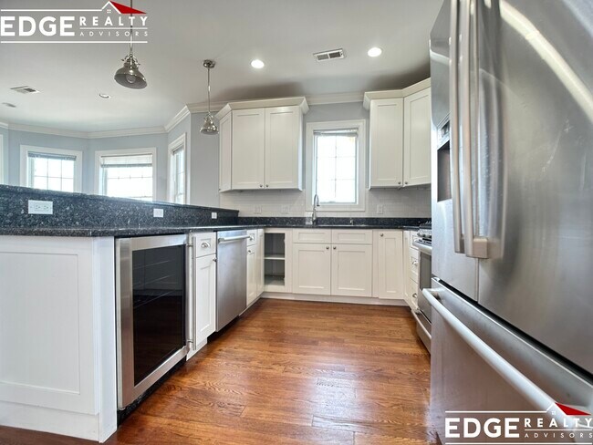 Building Photo - 4 Langley Rd