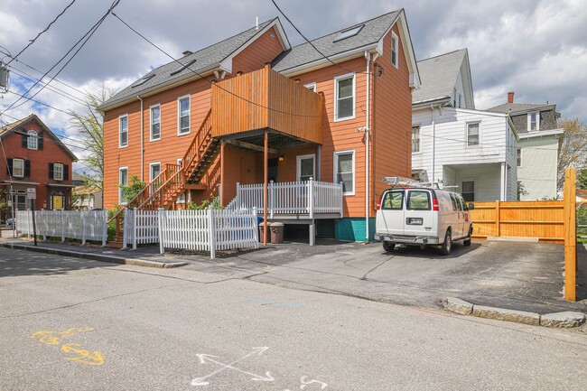 Photo - 115 Clark St Apartment