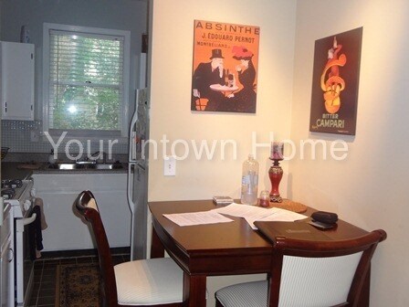 Foto del edificio - 990 Greenwood Ave NE