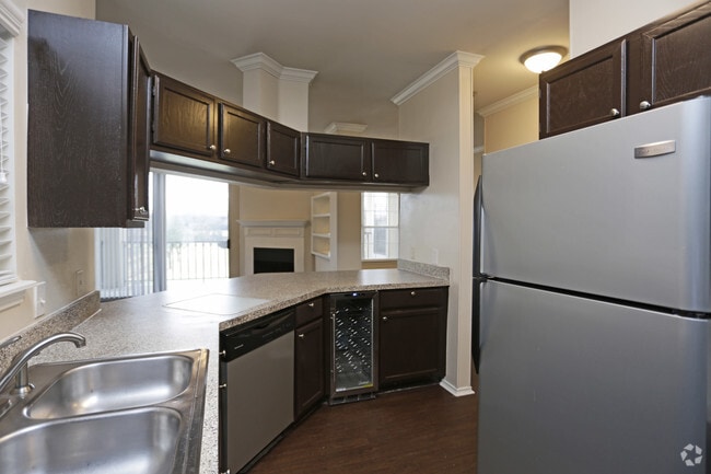 3HAB,2BA - 1,428ft² - COCINA - Fairways at Prestonwood
