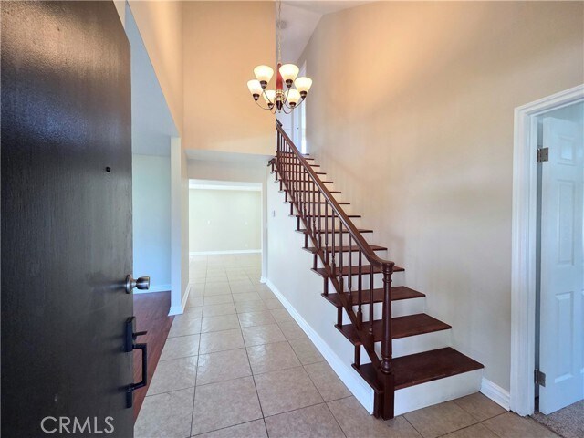 Foto del edificio - 926 E Bastanchury Rd