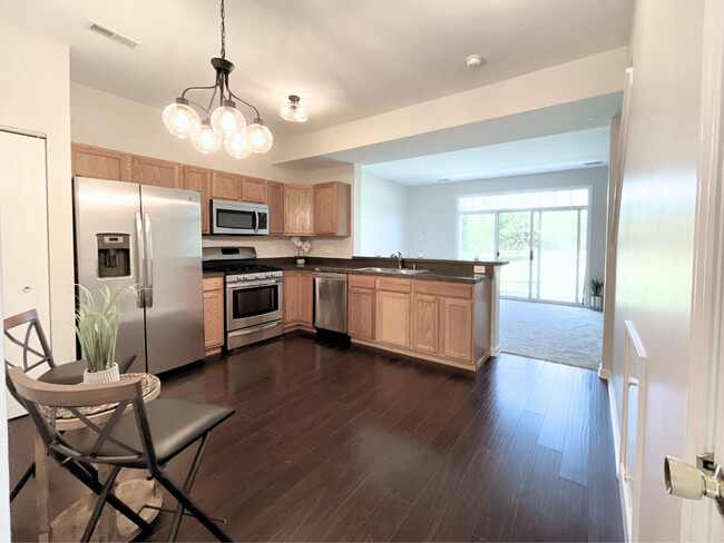 Building Photo - 2340 Flagstone Ln