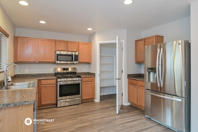 Foto del edificio - 6963 S Sweetbush Ave
