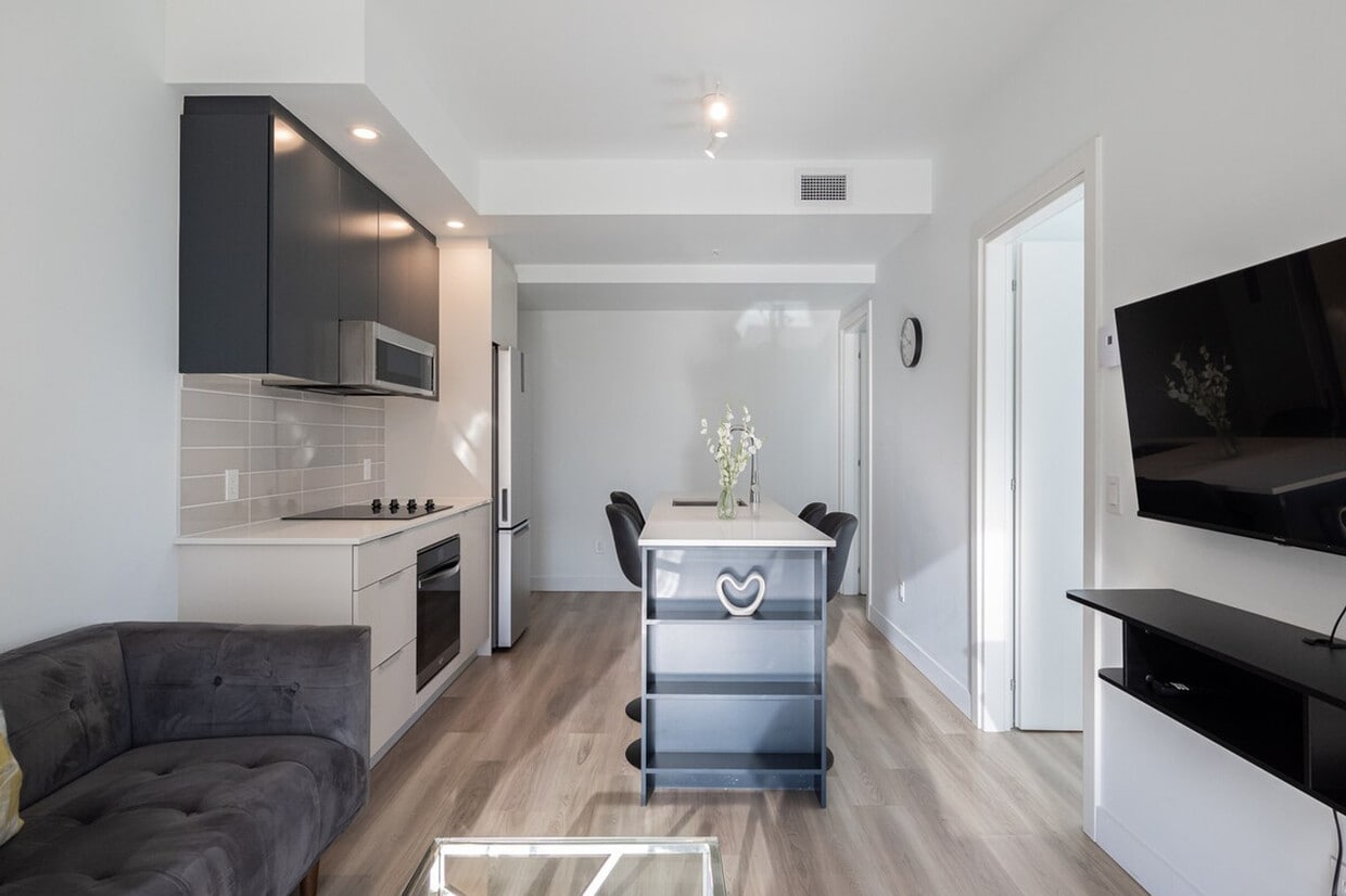 Primary Photo - 1350 Boul. René-Lévesque O