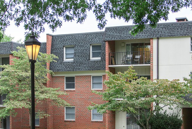 Ivy Garden Apartments - Charlottesville, VA | Apartments.com