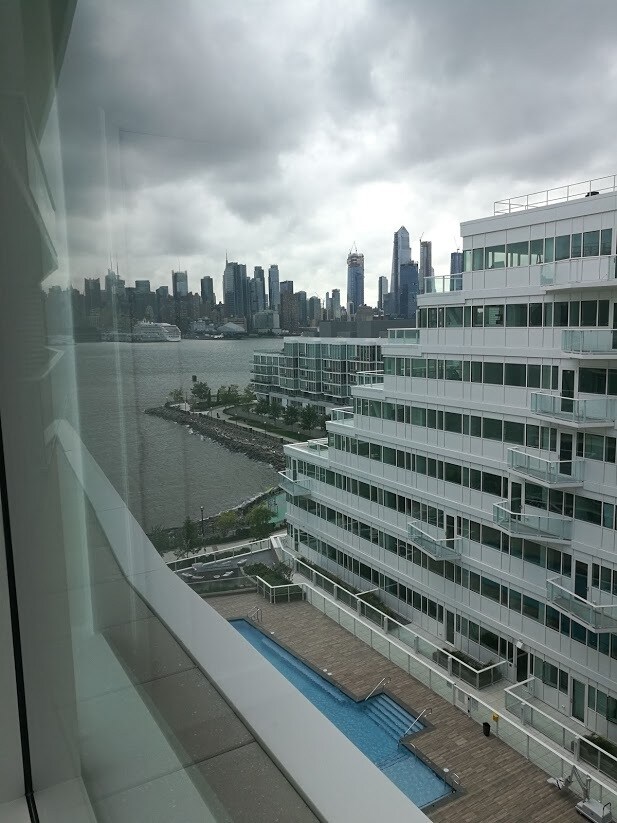 Foto del edificio - 800 Ave at Port Imperial Blvd