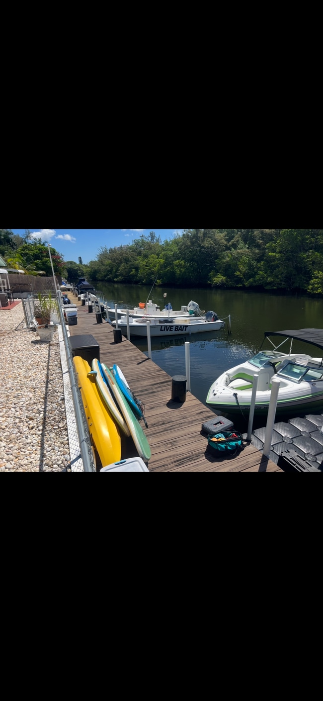 Building Photo - 13155 Emerald Dr