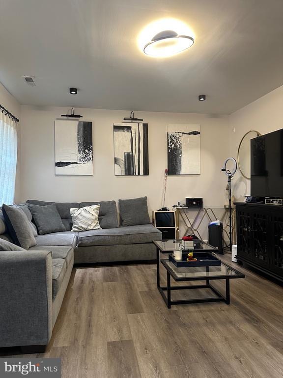 Foto del edificio - 2841 Comly Rd