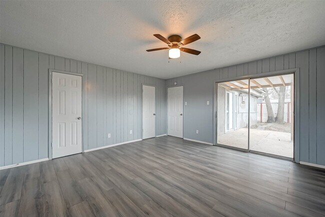 Foto del edificio - 2111 Rosemead Dr