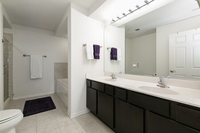Building Photo - 6420 Double Eagle Dr