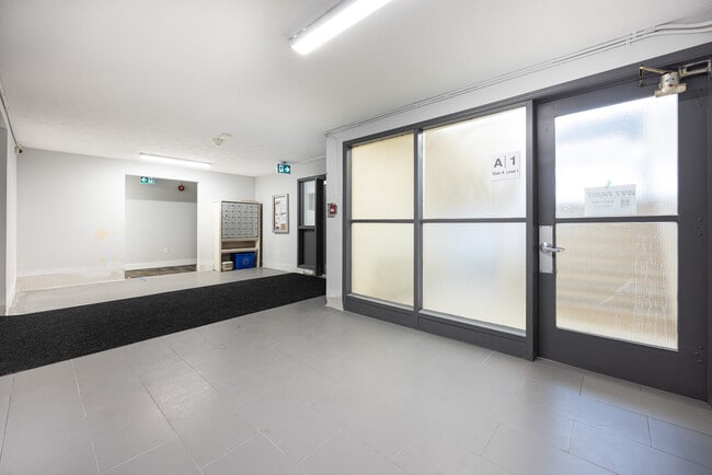 Building Photo - Kennedy Road Apartments