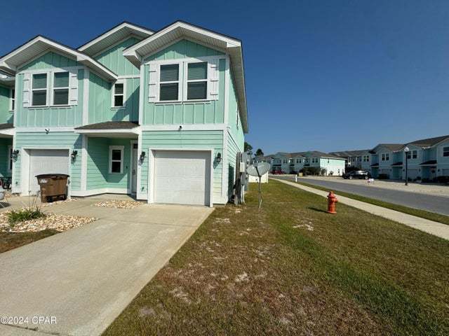 Foto principal - BEAUTIFUL beachside 3/2 Townhome near Hath...