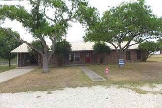 Building Photo - 25 Hwy 87