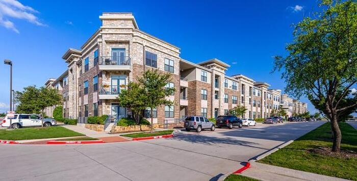 Foto principal - 4700 Ridge Rd