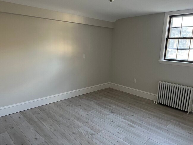 Building Photo - 104 MA-104