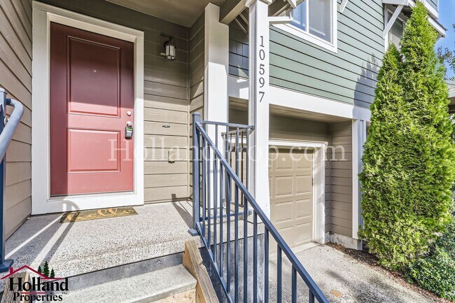 Building Photo - Charming Two-Bedroom in Hillsboro, Only 20 minutes away from Nike!