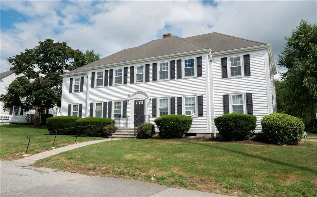 Foto principal - 66 Phelps Rd