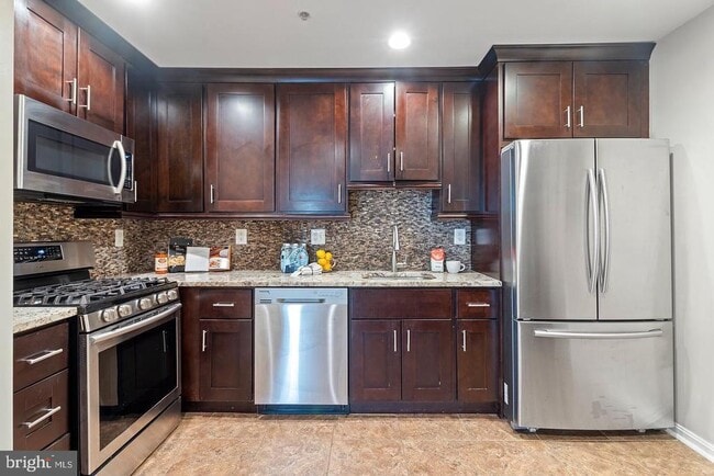 Building Photo - 8926 Mallard Ct