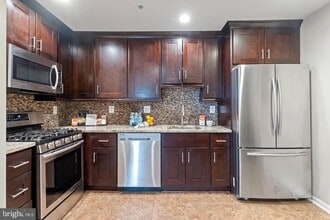 Building Photo - 8926 Mallard Ct