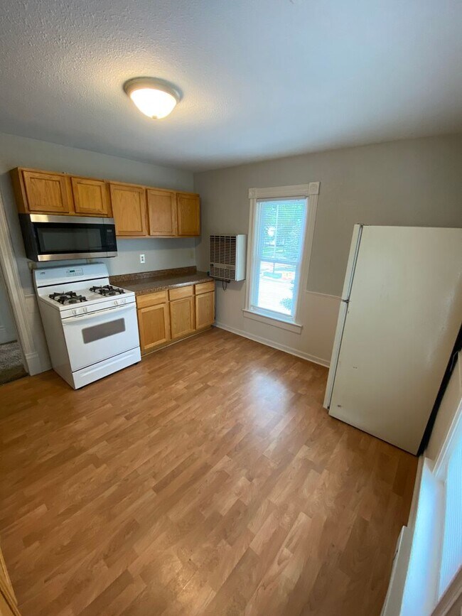 Foto del edificio - 104 8th St NW