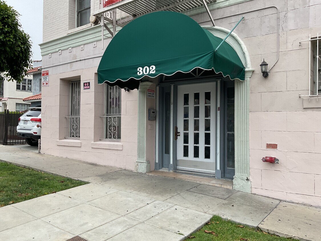 105 Apartments for Rent in Hancock Park, CA Westside Rentals