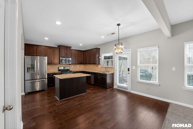 Foto del edificio - Spacious 5BR House in McDonough