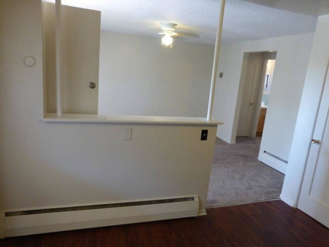 Foto del edificio - 4900 W. 8th Ave