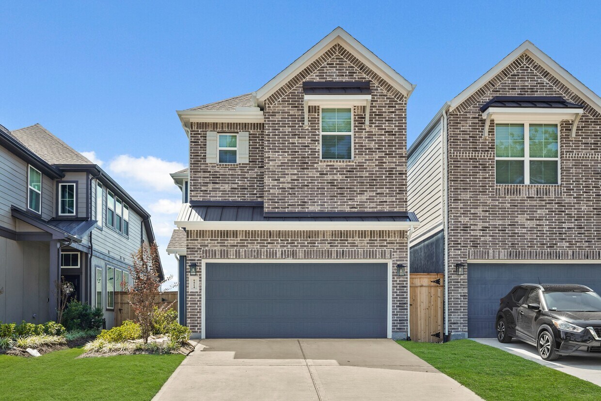 Foto principal - 9414 Spring Rain Dr