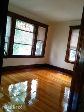 Building Photo - 164 Beech St