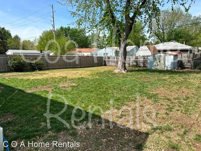 Building Photo - 3 br, 1 bath House - 2243 S. Dellrose